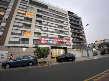¡Vive La Exclusividad Con Una Vista Inigualable En San Borja!
