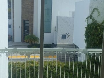 VENTA DE CASA EN CLUSTER PUEBLA BLANCA