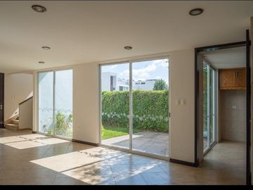 VENTA DE CASA EN CLUSTER PUEBLA BLANCA