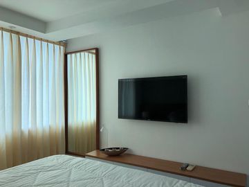For Sale Park Royale Apartment, Gatot Subroto Jakarta Pusat - 2 Bedroom Furnished