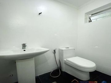 Three Bedroom Townhouse For Sale in Ayala Woodside Homes at Quezon City
