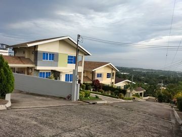 5 Bedrooms Single detached in Minglanilla