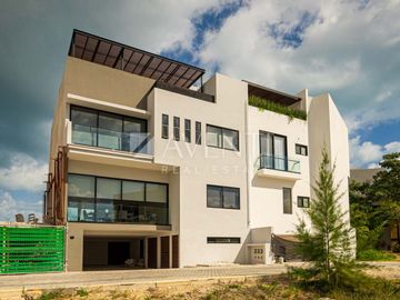 Casa en Venta, La Laguna I Residencial, Cancún Quintana Roo.