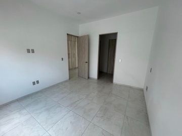 VENTA EXCLUSIVA CASA DE AUTOR, UBICADA EN ESQUINA, CON EXCEDENTE TERRENO, ESPECTACULAR VISTA  EN ZIBATÁ-QUERÉTARO JF