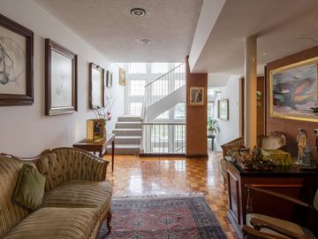 Casa en venta como terreno en Tlalpan centro