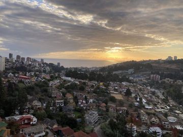 SE VENDE DEPARTAMENTO CON HERMOSA VISTA JARDIN DEL MAR 2 DOR 2 BAÑOS EST UF 4.000 VIÑA DEL MAR