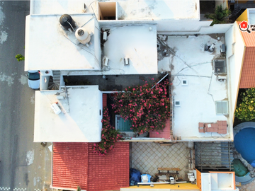 CASA EN VENTA 1 NIVEL CON DEPARTAMENTOS FRACCIONAMIENTO COSTA DE ORO