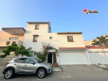 CASA EN VENTA 1 NIVEL CON DEPARTAMENTOS FRACCIONAMIENTO COSTA DE ORO