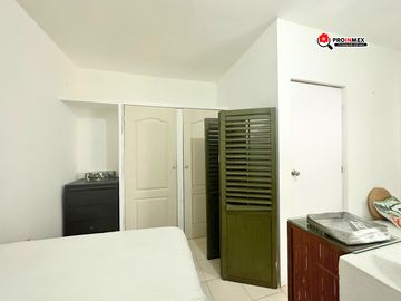 CASA EN VENTA 1 NIVEL CON DEPARTAMENTOS FRACCIONAMIENTO COSTA DE ORO