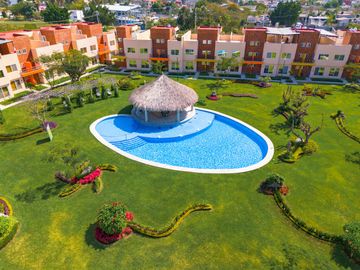 PREVENTA CASA EN CONDOMINIO CON RECÁMARA EN PLANTA BAJA EN TEZOYUCA, MOR.