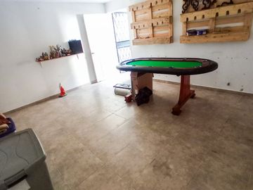 CASA DE VENTA EN PONCEANO, NORTE DE QUITO.
