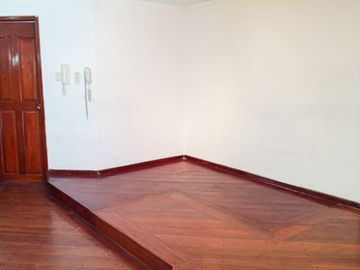CASA DE VENTA EN PONCEANO, NORTE DE QUITO.