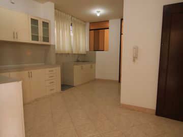 DEPARTAMENTO EN VENTA –PRIMER PISO-  URB.EL CHIPE -PIURA