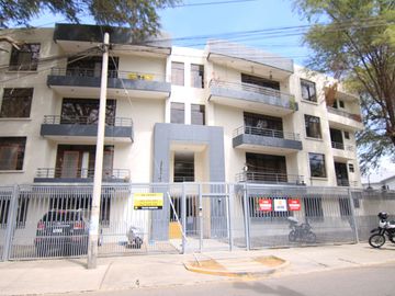 DEPARTAMENTO EN VENTA –PRIMER PISO-  URB.EL CHIPE -PIURA