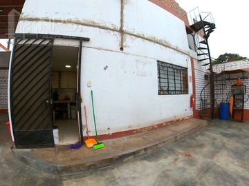 VENDO CASA EN ESQUINA CERCA DE MINKA - CALLAO