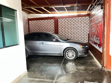 VENDO CASA EN ESQUINA CERCA DE MINKA - CALLAO