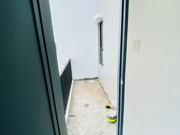 4BR Single-Attached House and lot near SM Tanza, near CAVITEX Manila