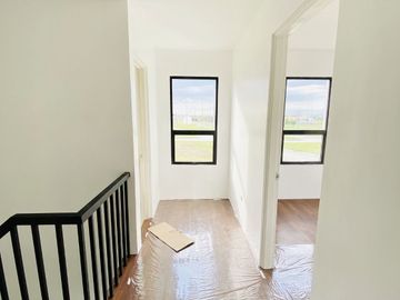 4BR Single-Attached House and lot near SM Tanza, near CAVITEX Manila