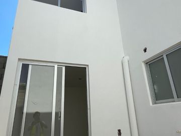 VENTA DE HERMOSAS Y CONFORTABLES CASAS NUEVAS