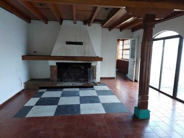 Vende Casa a Pasos del Centro