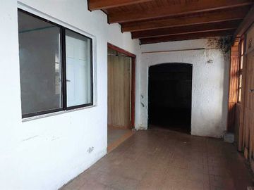 Vende Casa a Pasos del Centro
