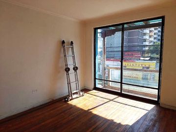 Vende Casa a Pasos del Centro