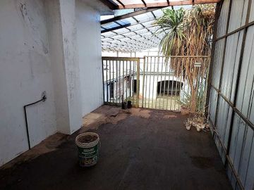Vende Casa a Pasos del Centro