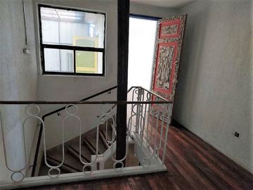 Vende Casa a Pasos del Centro