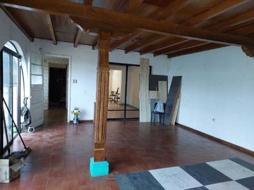 Vende Casa a Pasos del Centro