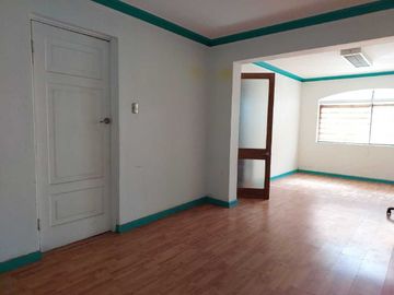 Vende Casa a Pasos del Centro
