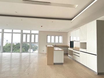 DYU - FOR SALE: 4 Bedroom Unit in Twelve Luxury Flats, San Juan