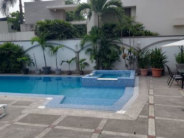 Casa de Venta en Primeros Kms Vía Samborondón