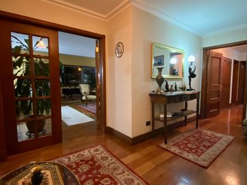 Venta amplio y exclusivo departamento