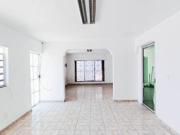VENTA DE PROPIEDAD PARA OFICINAS EN EL FRACCIONAMIENTO CAMPESTRE, CHETUMAL