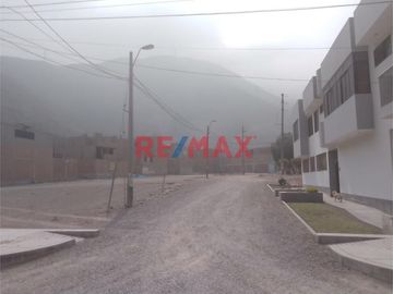 Se Vende 160 M2, Esquina Y Parque. Las Terrazas De Caraponguillo