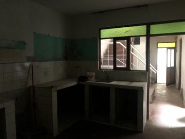 OCASIÓN!!! SE REMATA CASA COMO TERRENO DE 2 PISOS + AZOTEA- SJL