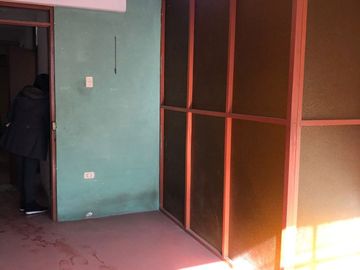 OCASIÓN!!! SE REMATA CASA COMO TERRENO DE 2 PISOS + AZOTEA- SJL