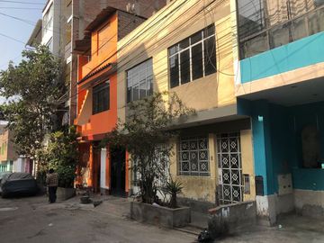 OCASIÓN!!! SE REMATA CASA COMO TERRENO DE 2 PISOS + AZOTEA- SJL