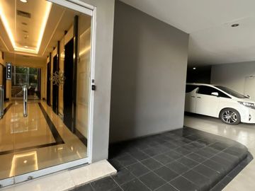 TERMURAHH !! DIJUAL APARTEMEN SEPERTI PREMIUM TOWNHOUSE DENGAN KOLAM RENANG PRIBADI DI DHARMAWANGSA ESSENCE JAKARTA SELATAN  DENGAN FASILITAS SUPER LE