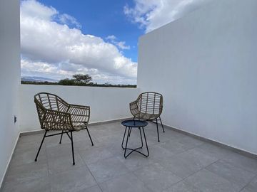 CASA EN VENTA EN VILLA DE POZOS, ATRAS DE LA IGLESIA