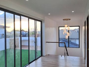 FOR SALE: 6BR House and Lot in Greenwoods Executive Village, Pasig City | 1DS-079