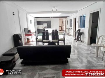 Se vende casa amplia 2 pisos en Buga-valle, Barrio La Concordia