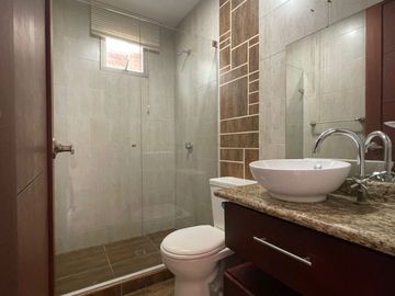 Casa Multifamiliar en Venta, Villa Campestre
