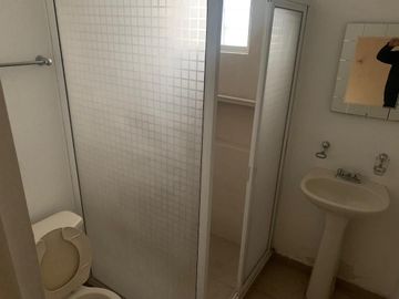 Casa VENTA LAS LOMAS (Sector Bosques) Monterrey - Garcia cerca AVENIDAS y de TODO Zona Tranquila y Segura MUY BUEN ESTADO