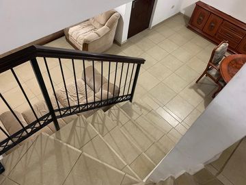 Casa VENTA LAS LOMAS (Sector Bosques) Monterrey - Garcia cerca AVENIDAS y de TODO Zona Tranquila y Segura MUY BUEN ESTADO