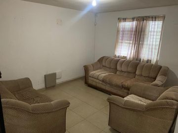 Casa VENTA LAS LOMAS (Sector Bosques) Monterrey - Garcia cerca AVENIDAS y de TODO Zona Tranquila y Segura MUY BUEN ESTADO