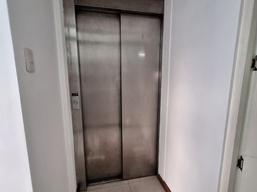 MODERNO DEPARTAMENTO DE 01 DORMITORIO Y 02 BAÑOS VISTA EXTERIOR