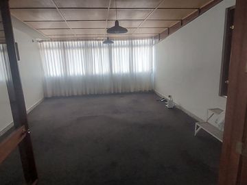 VENDO EXCELENTE CASA MULTIPLES AMBIENTES EN SELVA ALEGRA AMPLIA FRENTERA