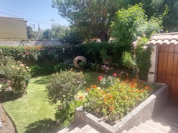 VENDO EXCELENTE CASA MULTIPLES AMBIENTES EN SELVA ALEGRA AMPLIA FRENTERA