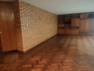VENDO EXCELENTE CASA MULTIPLES AMBIENTES EN SELVA ALEGRA AMPLIA FRENTERA